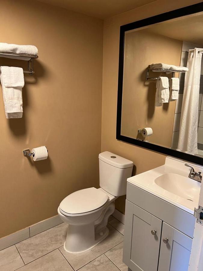 Hotel Weston Rfd Rockford Extérieur photo