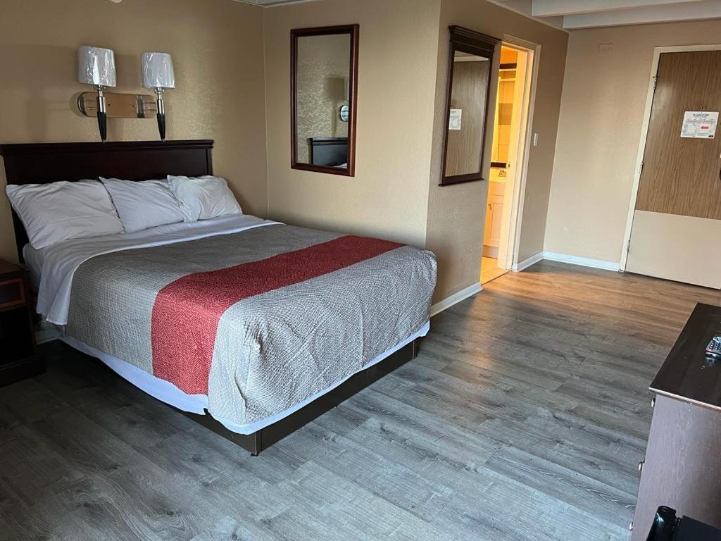 Hotel Weston Rfd Rockford Extérieur photo