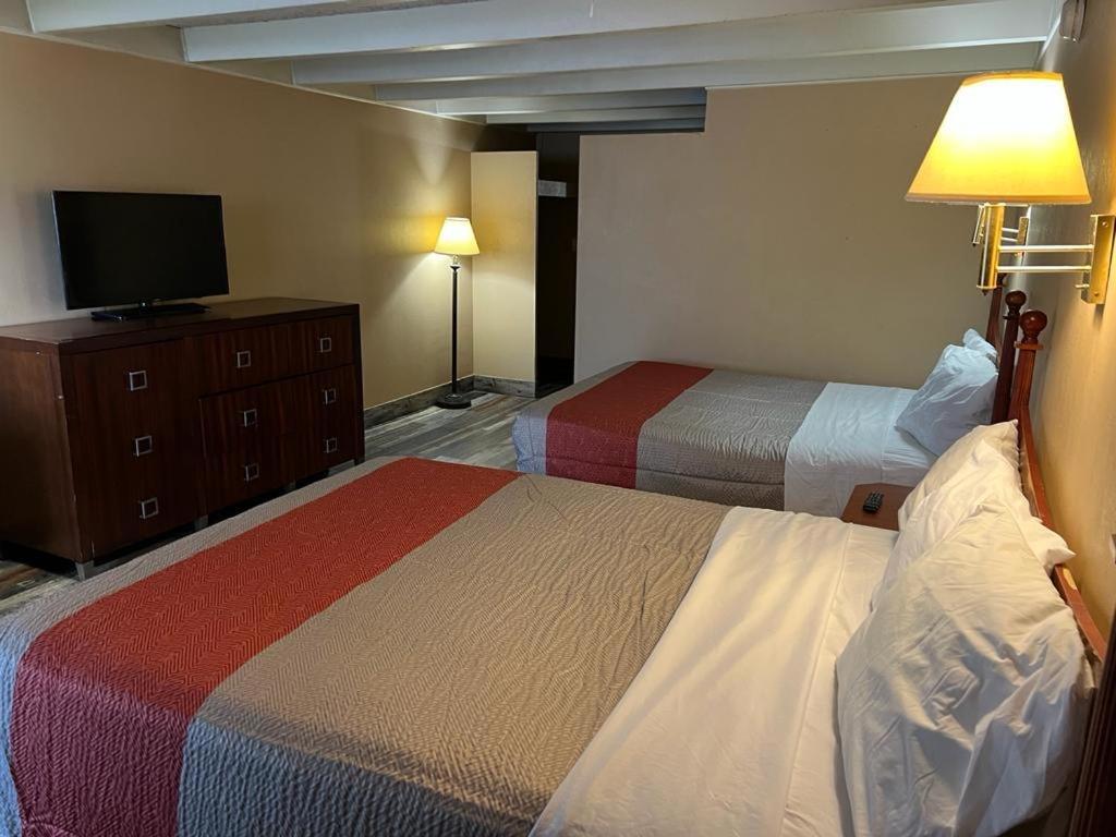 Hotel Weston Rfd Rockford Extérieur photo